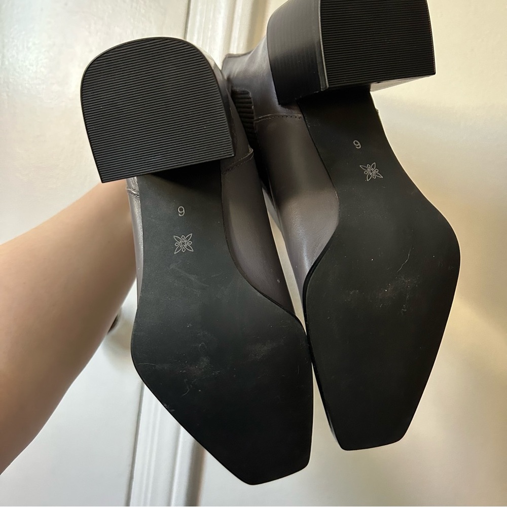 Bcbgeneration Grey Leather Square Toe Block Heel … - image 8